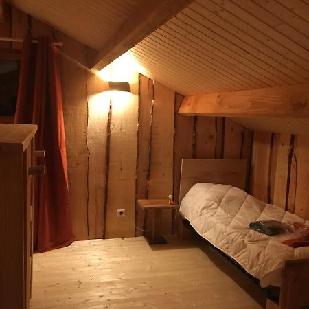 Open Range Villa Chateau-Chervix Bagian luar foto