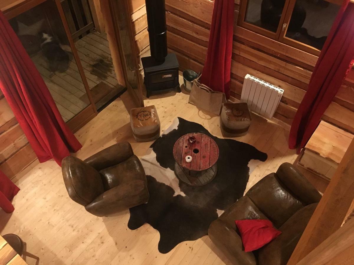 Open Range Villa Chateau-Chervix Bagian luar foto