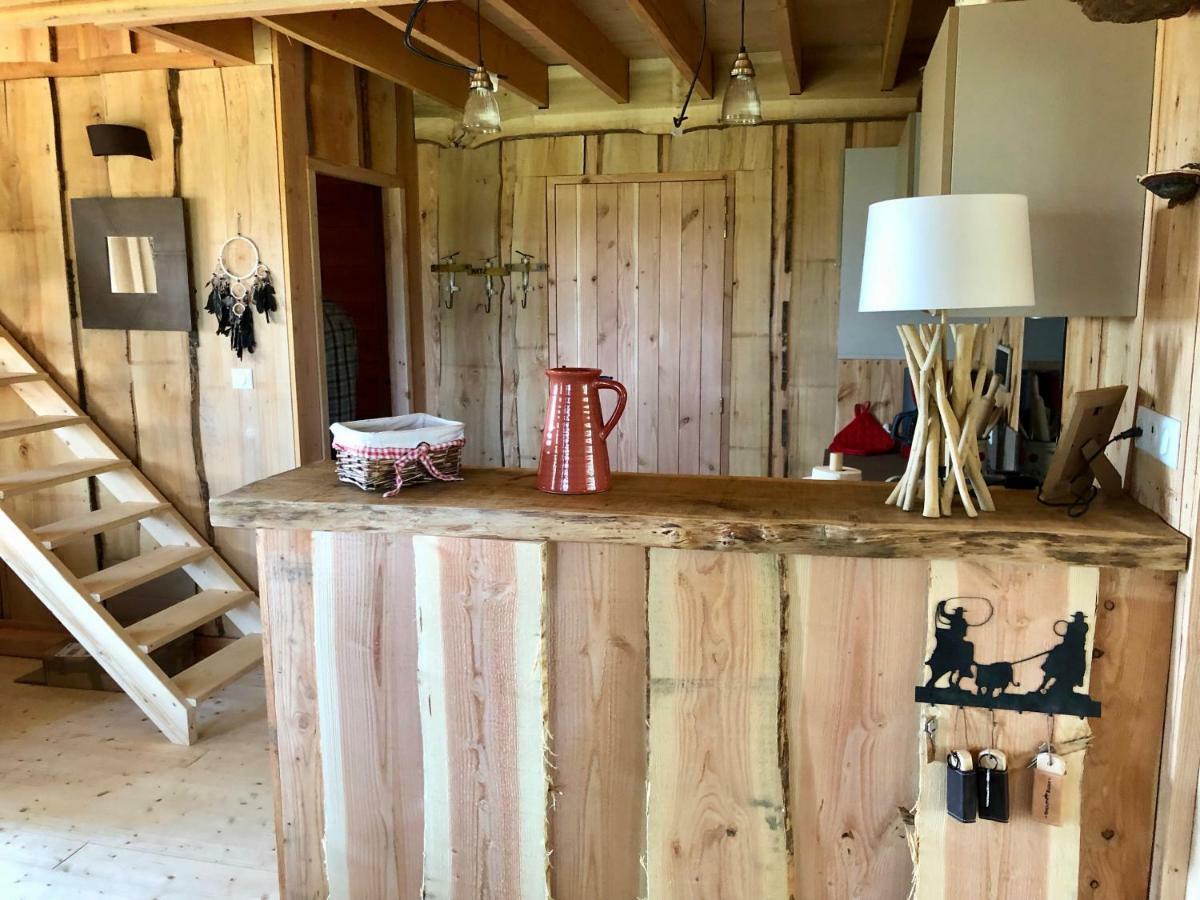 Open Range Villa Chateau-Chervix Bagian luar foto